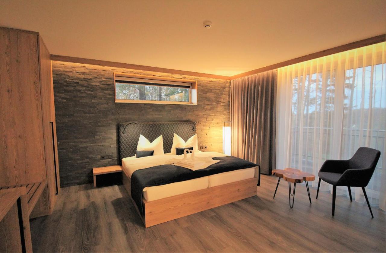 Art&galerie Lenz Plauer See Hotel