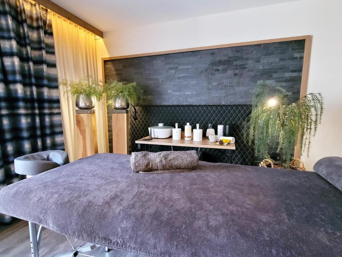 Hotel Art & Galerie Lenz Plauer See Fuenfseen